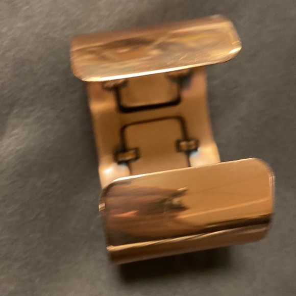 Vintage copper fish cuff bracelet - Picture 8 of 10